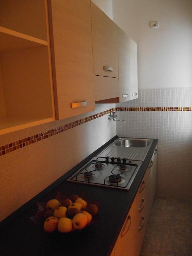 Bike And Breakfast Apartments Pietra Ligure Exterior foto