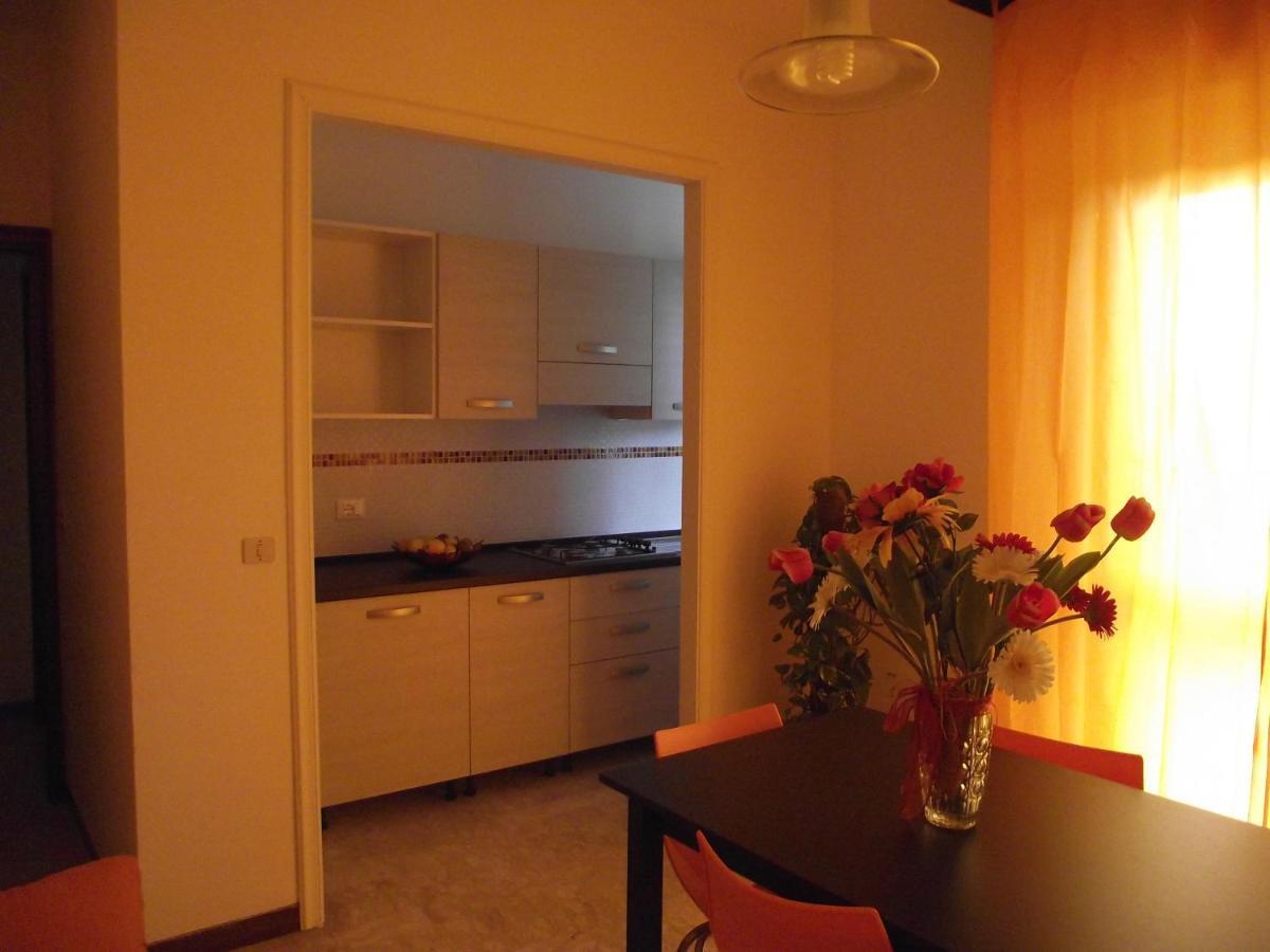 Bike And Breakfast Apartments Pietra Ligure Exterior foto